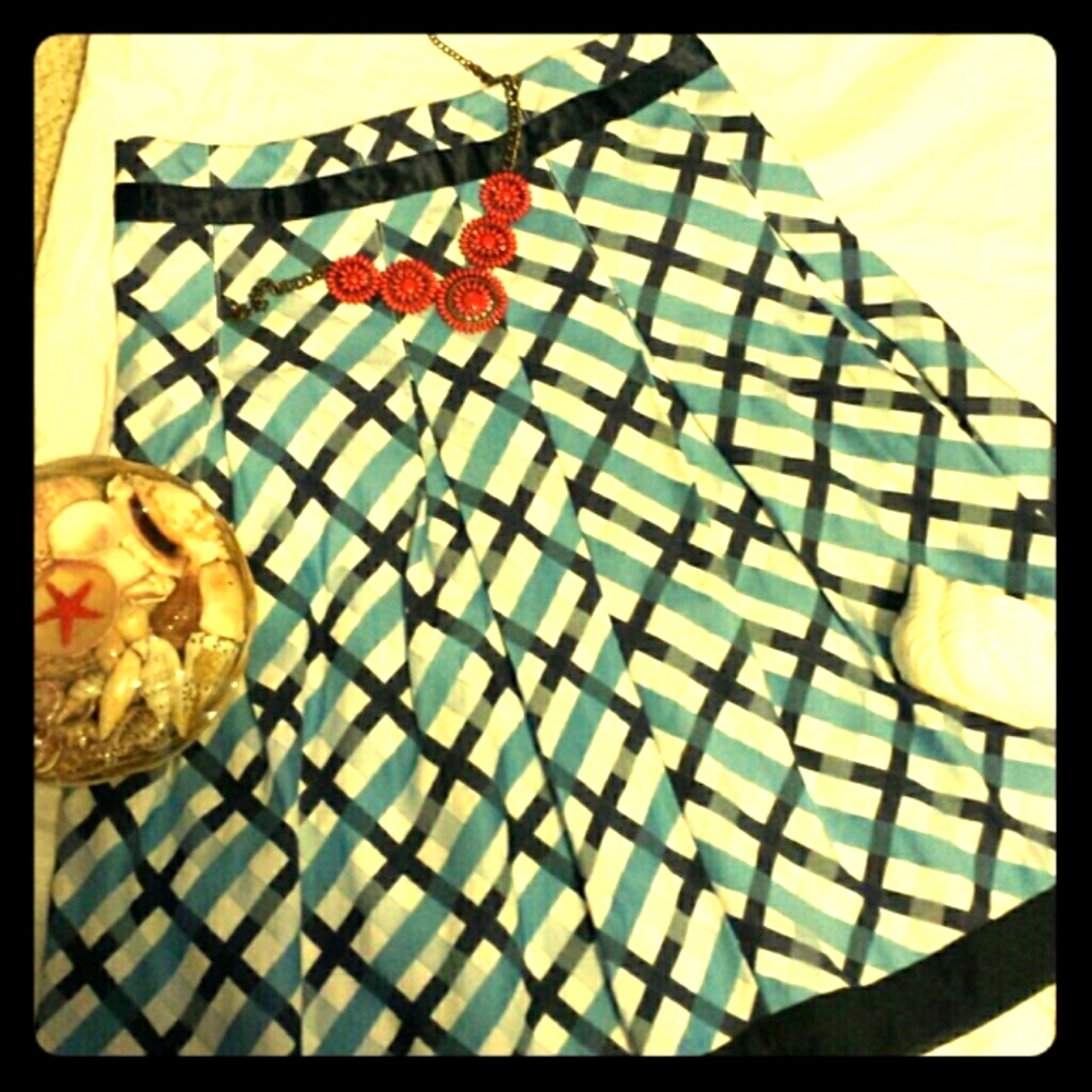 Tommy Hilfiger skirt